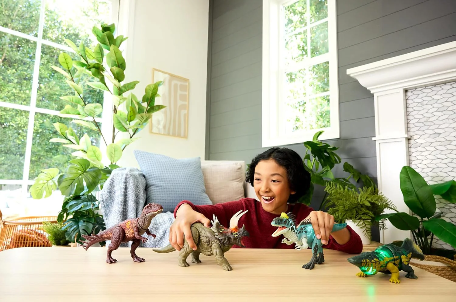 Mattel Jurassic World Wild Roar Crylophosaurus Dinosaur Action Figure Toy, Attack & Lights & Roar Sound, Scan Code for Digital Play, JKL80 - Image 5