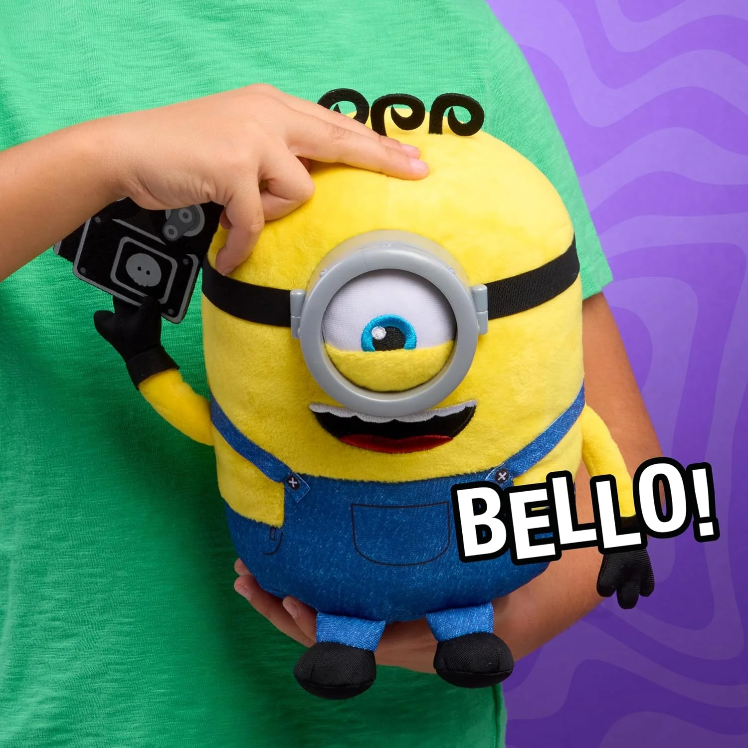 Just Play Illumination Minions Babbling James 23 cm Interactive Plush with Sounds, Phrases & Singing, Ages 3+ | 23 cm Plush with Sounds, Phrases & Singing, Ages 3+ - Image 2