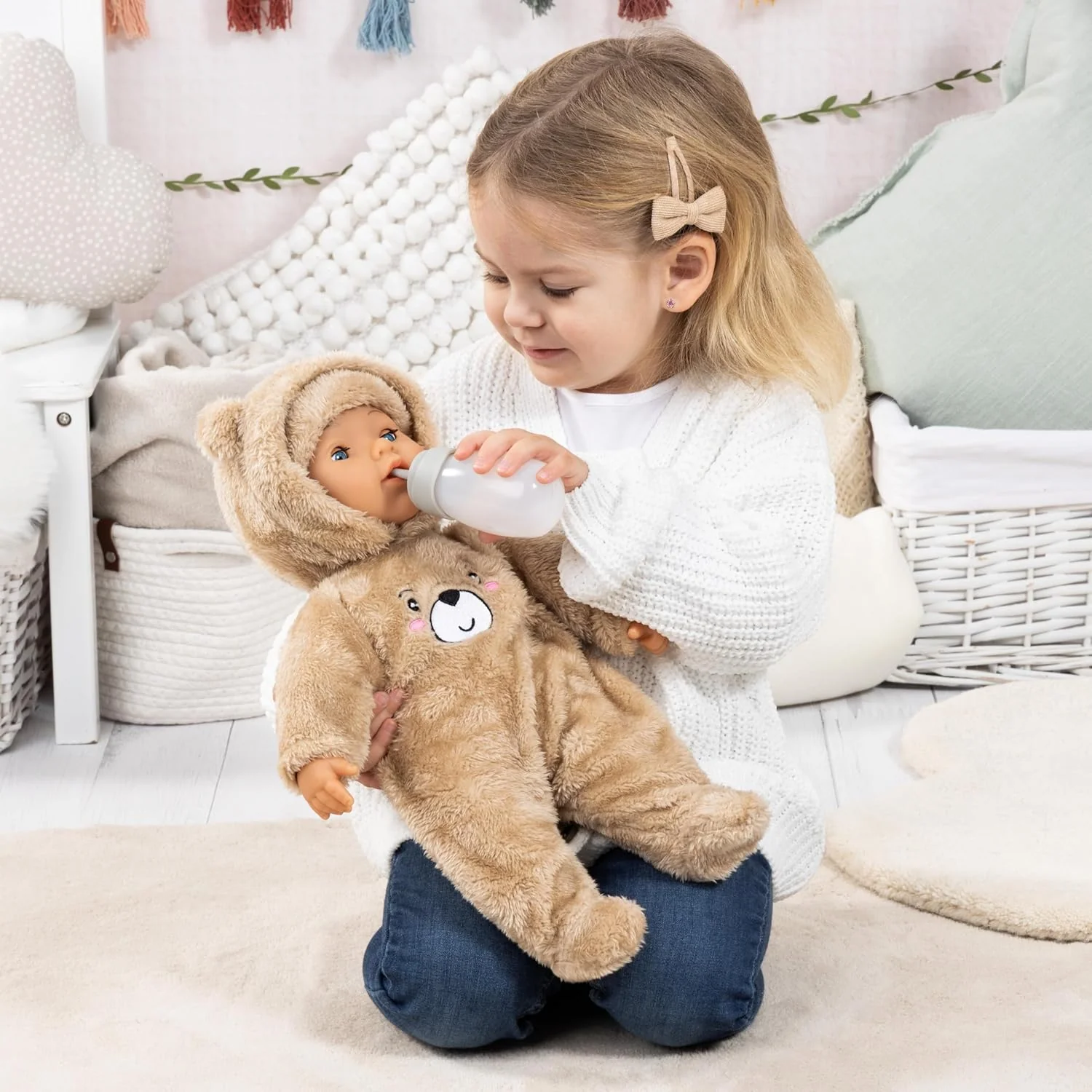Bayer Design 94230AB Babypop, huilt echte tranen, met slaperige ogen, zacht lichaam, accessoires, 42 cm - Image 3