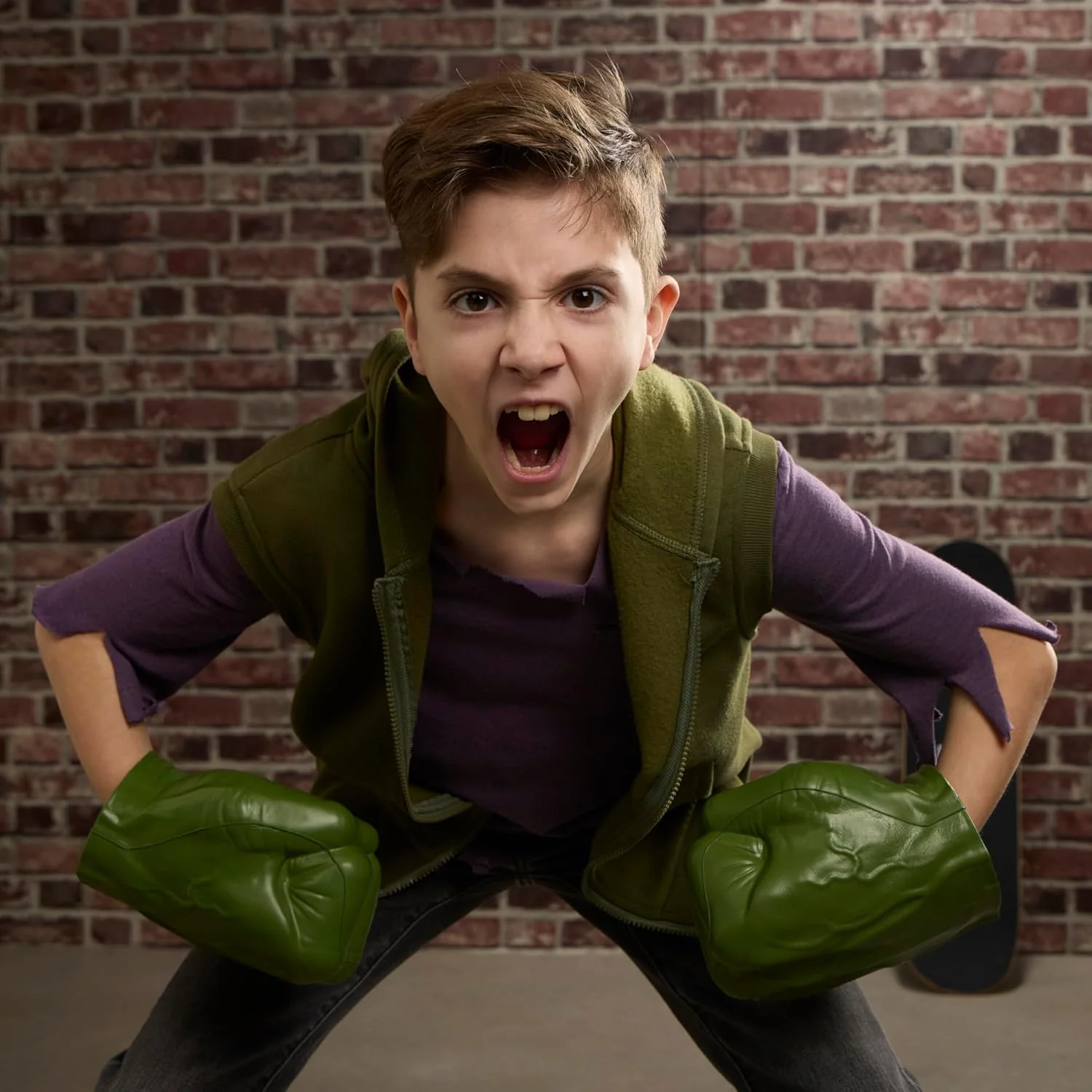 Marvel Spider-Man Day Hulk Gamma Smash Fists, Soft Foam Super Hero Role Play Toys for Costume Dress Up, Ages 5+ - Image 2