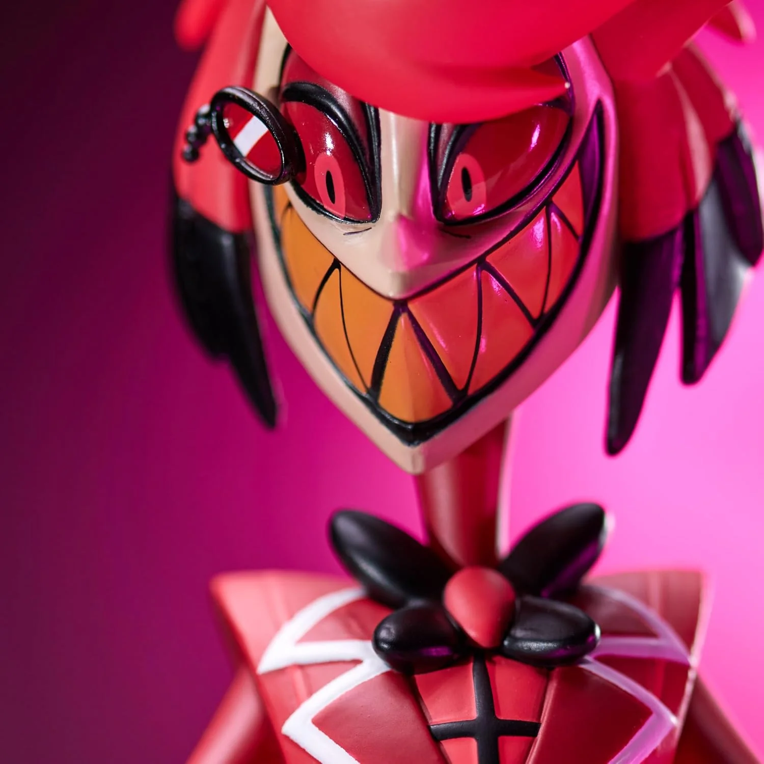 Numskull Hazbin Hotel Alastor Statua – Figura da Collezione Ufficiale con Finitura Lucida – Pezzo da Esposizione da 28cm - Image 3
