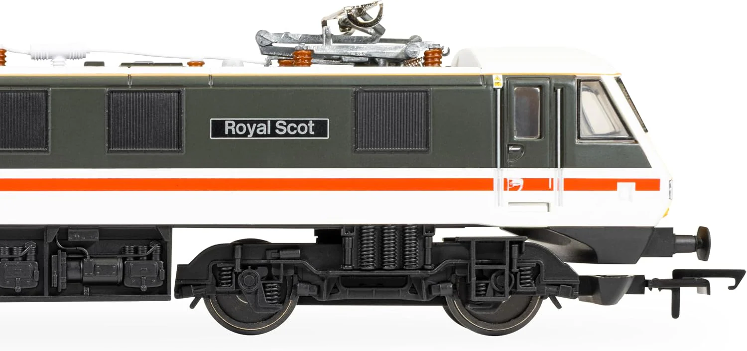 Hornby RailRoad BR Intercity Class 90 Royal Scot 90001 Locomotive de chemin de fer junior R30529 pour enfants de 14 ans et plus - Image 3