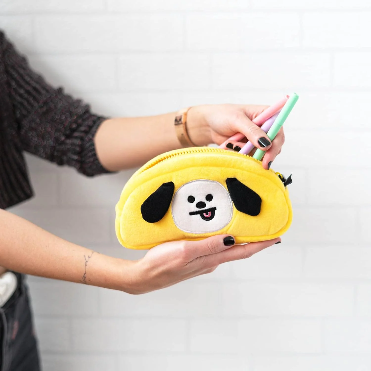 Grupo Erik Plüsch Mäppchen BT21 New Mang 1 Fach - Stift Etui Schule BTS Fanartikel - Federmäppchen Mädchen Schlampermäppchen Offizieller BT21 Merch - Image 2