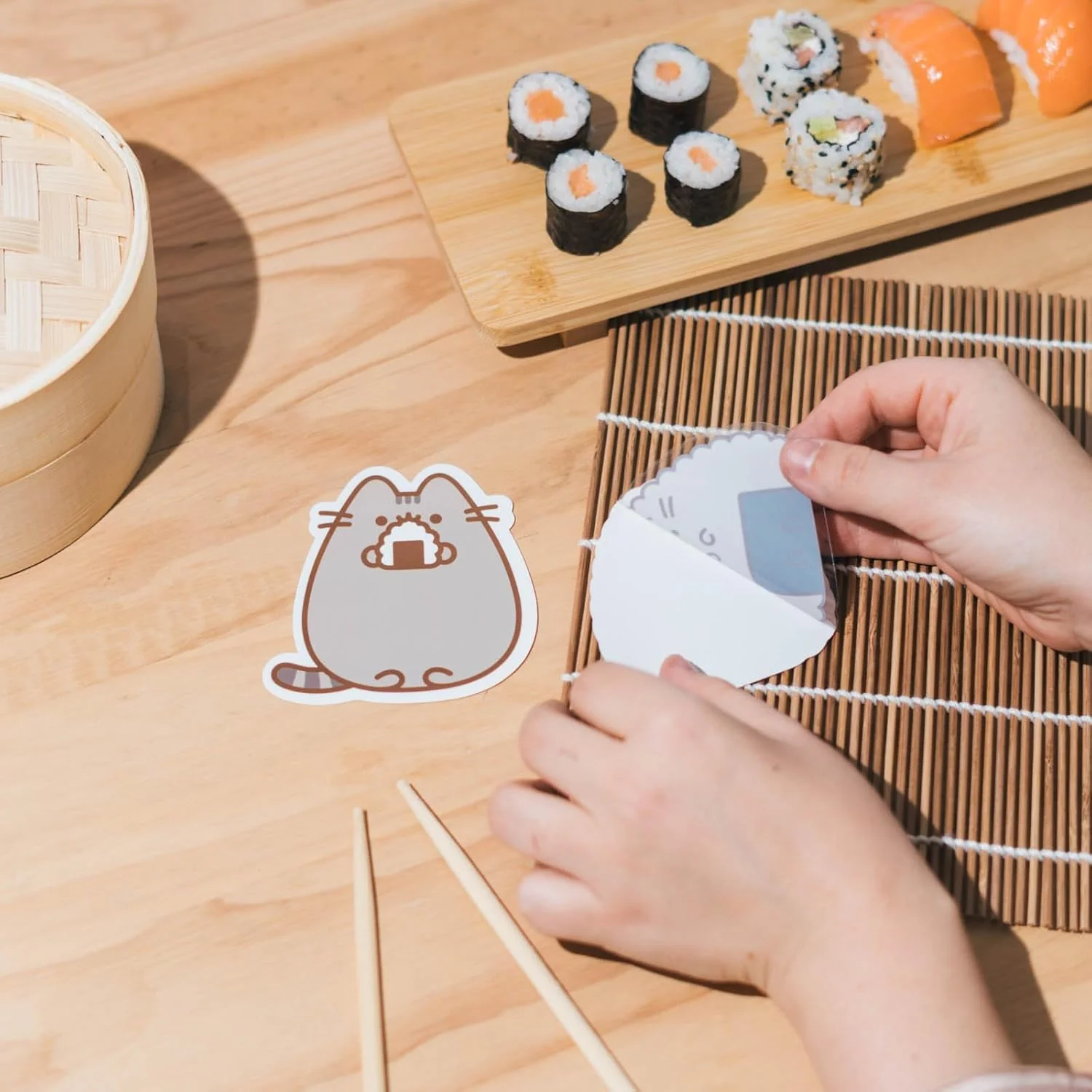 Grupo Erik Set 2 Stickers Pusheen Sushi Roll - Adesivi in Vinile Sagomati Kawaii per Laptop, Borraccia e Cellulare | Decorazioni Resistenti - Image 4